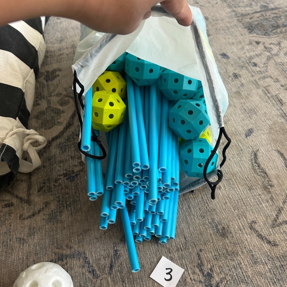Fort building kit